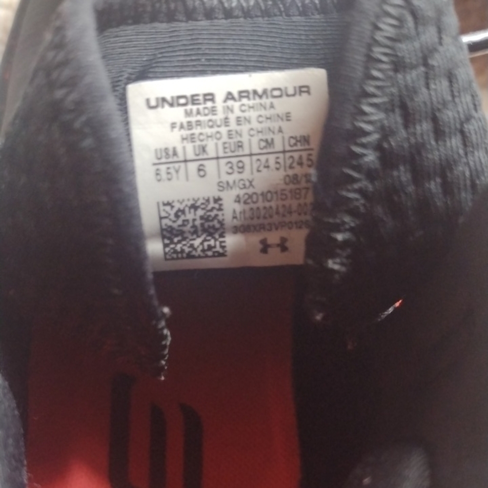 Under Armour Black and Orange Sneakers - Picture 3 of 7